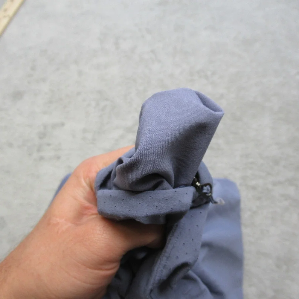Lululemon Shorts Men Small Purple Ventilated Stretch Wicking Fast and Free Lined